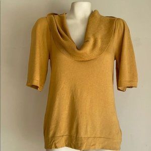 Bcbgmaxazria mustard blouse 54%Silk NWT